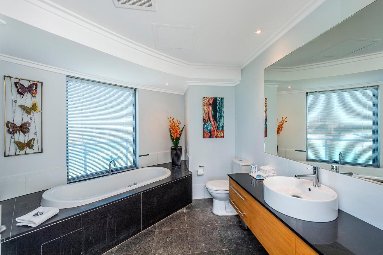 A 406 Fantastic Ocean Beach And Marina View Apt - 曼哲拉 外观 照片